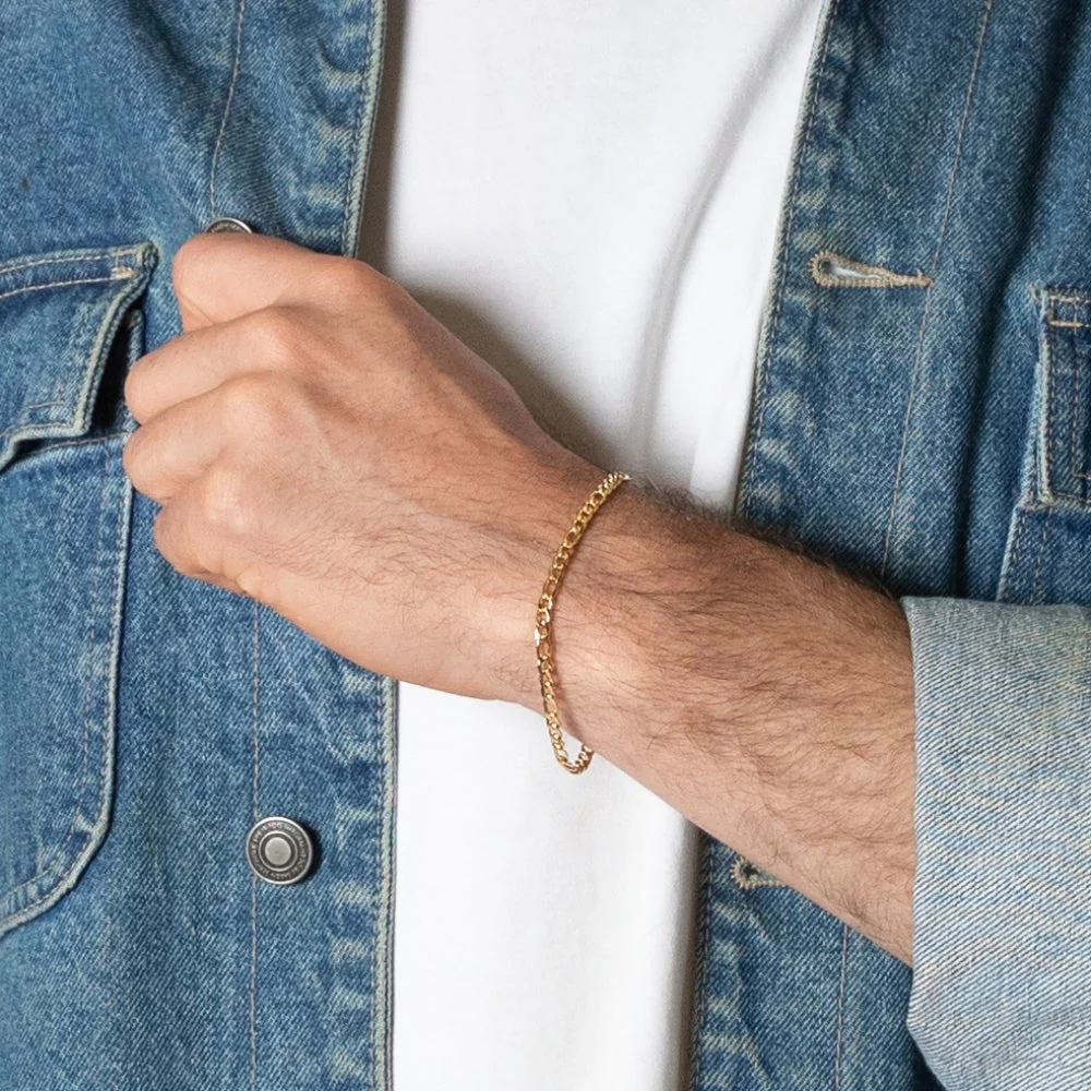 Gold Figaro Chain Bracelet - Image 4