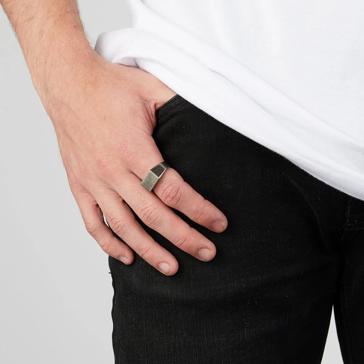 Men’s Gunmetal Rectangle Signet Ring - Image 3