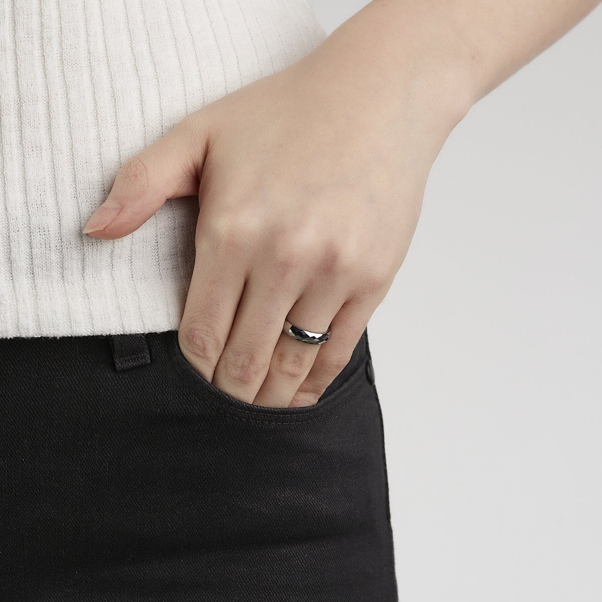 Women’s Multifaceted Tungsten Ring - Image 3